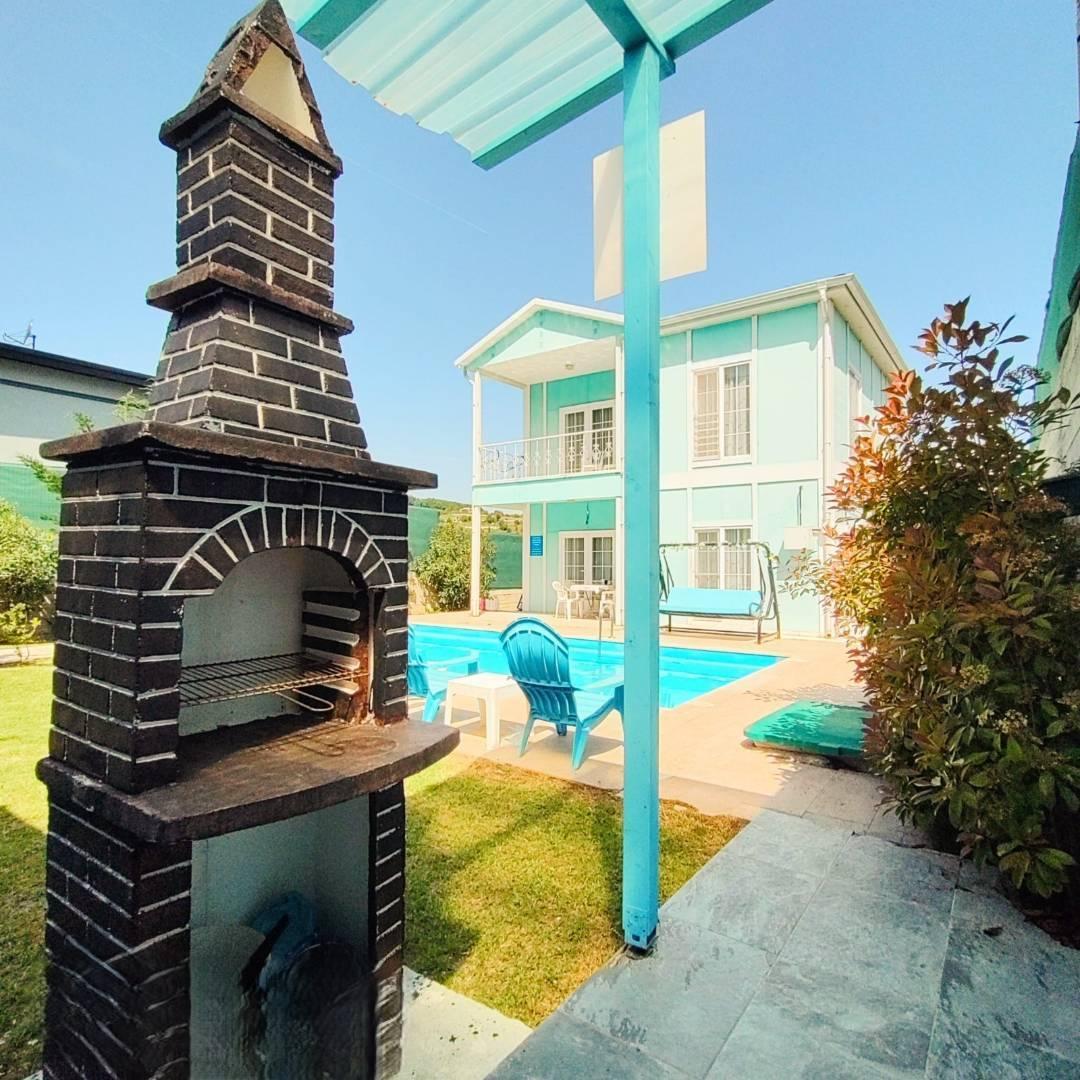 İstanbul Şile'de Geniş Bahçeli, Özel Havuzlu, Konforlu Villa-43670