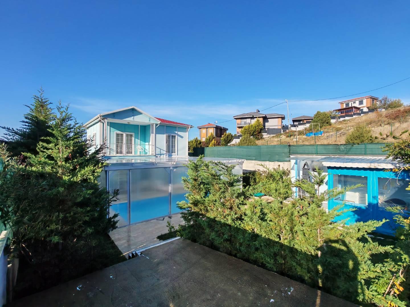 İstanbul Şile'de Geniş Bahçeli, Isıtmalı Havuzlu, Konforlu Villa-43670