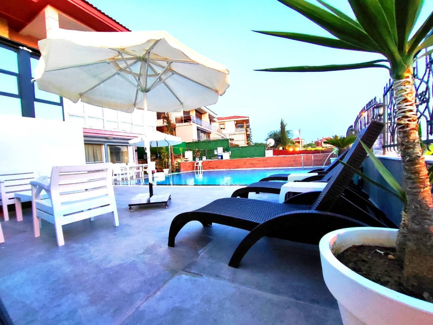 İzmir Çeşme'de Plajlara Yakın Mesafede, Özel Havuzlu, Tatil Villası-26728