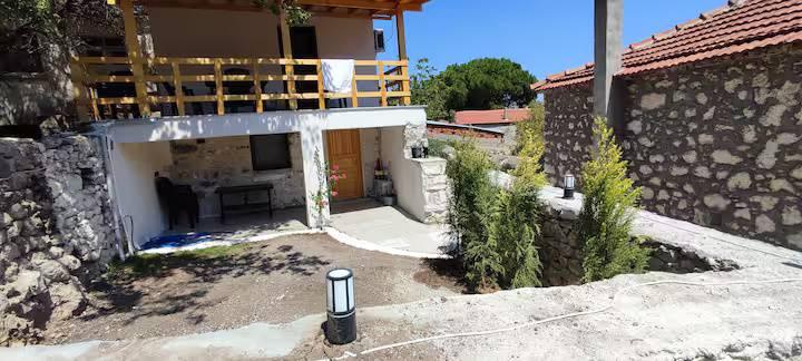 İzmir Karaburun'da Muhteşem Doğa İçerisinde, Tatil Evi-38654