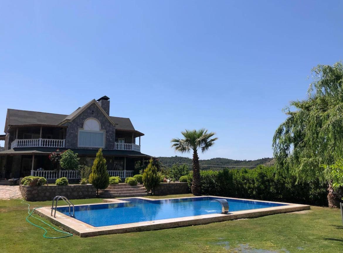 İzmir Seferihisar'da Tasarımıyla Büyüleyen, Özel Havuzlu, Lüks Villa-35444