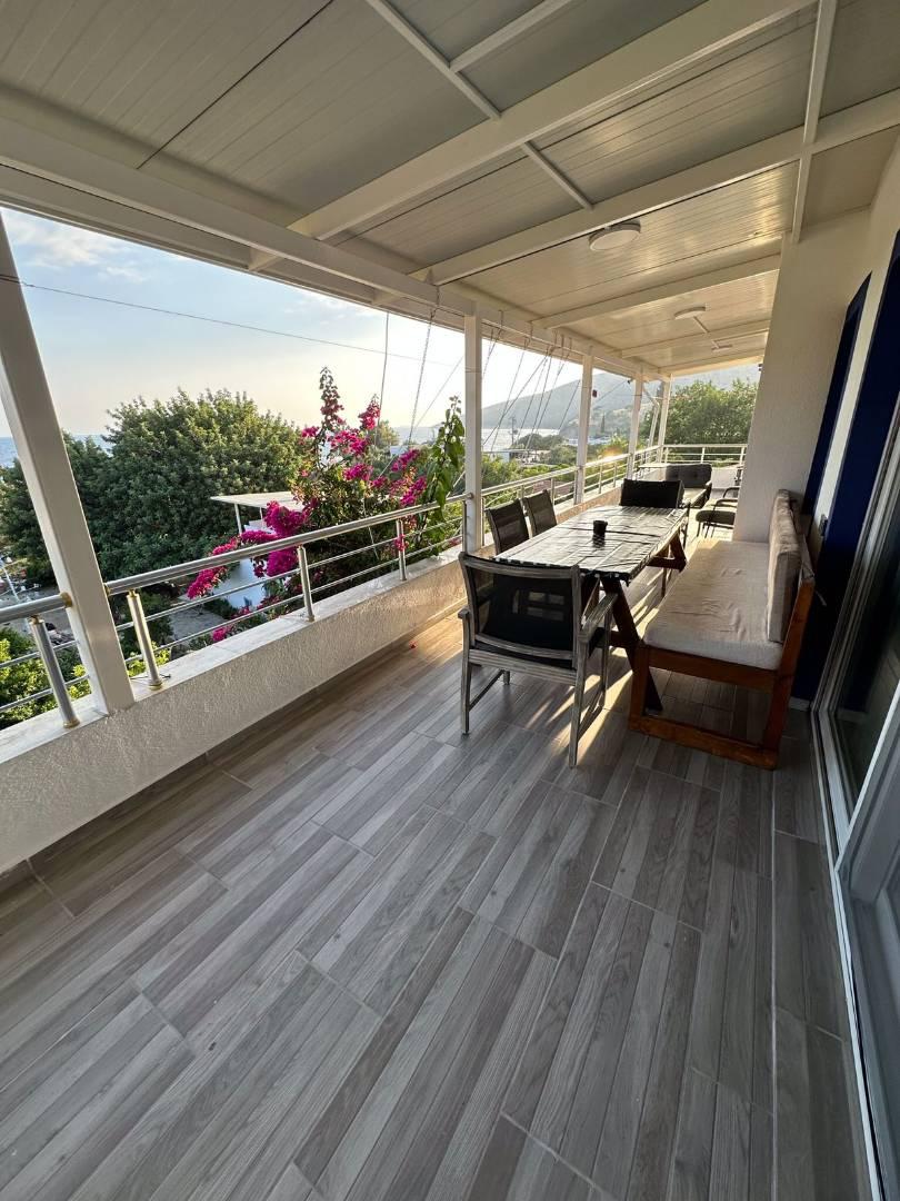 Bodrum'da Denize Sıfır Konumda, Jakuzili, Konforlu Suit-37691