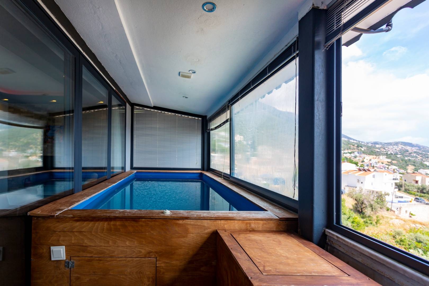 Kaş Kalkan'da Deniz Manzaralı, Serinleme Havuzlu, 2+1 Tatil Evi