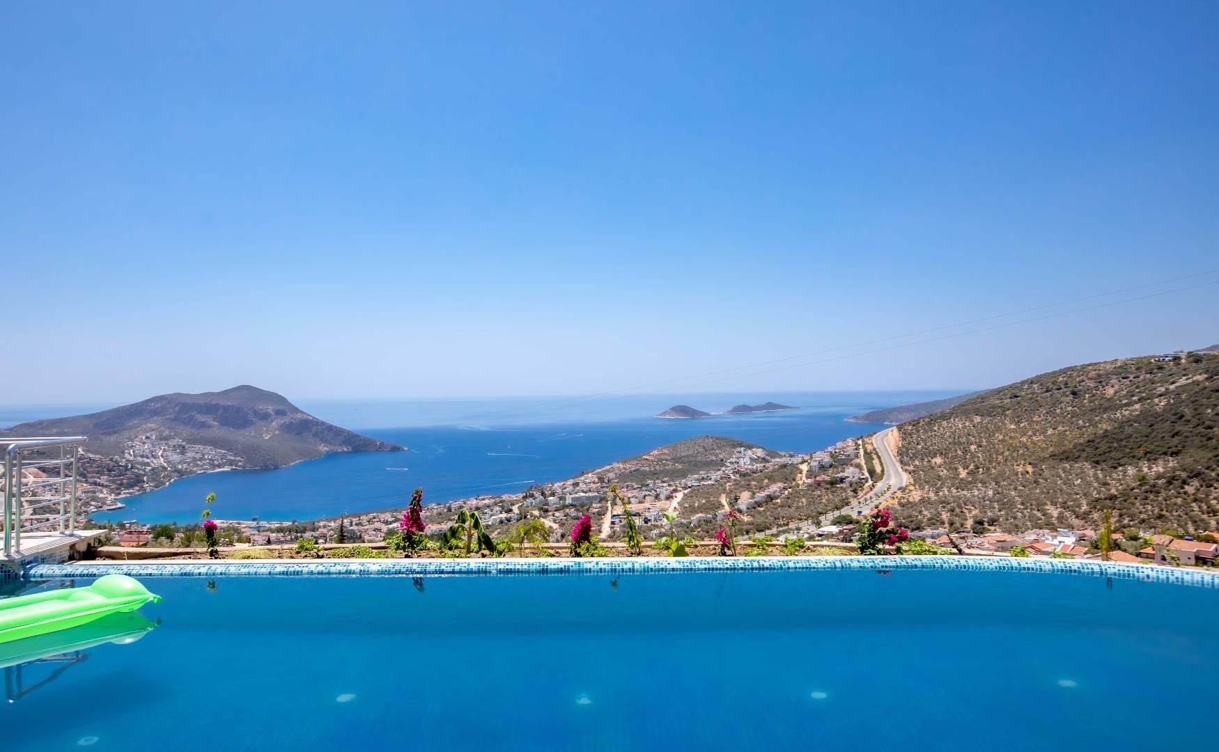 Kaş İslamlar'da Muhteşem Doğa Manzaralı, Özel Havuzlu, 2+1 Villa-37681