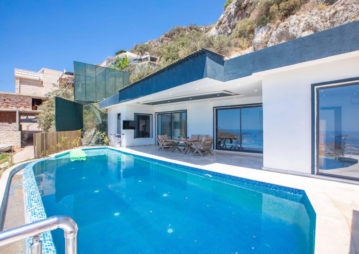 Kaş İslamlar'da Muhteşem Doğa Manzaralı, Özel Havuzlu, 2+1 Villa-37681