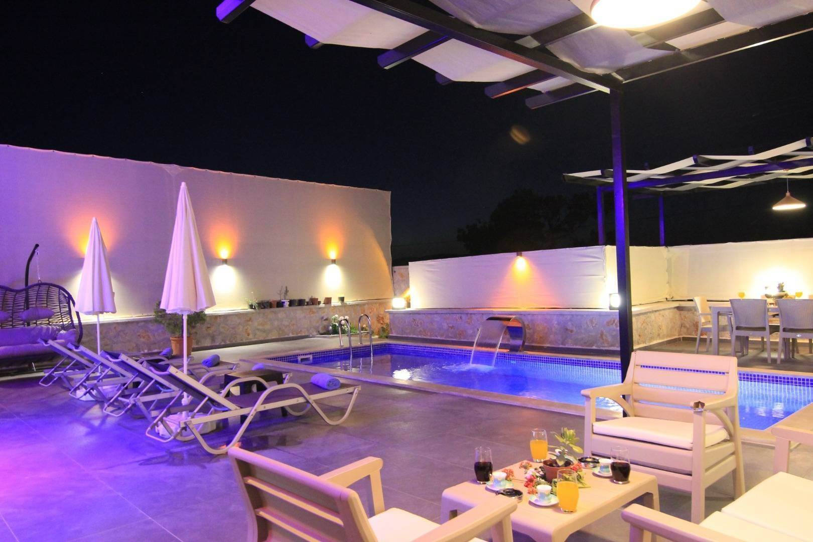 Kaş İslamlar'da Huzurlu Doğada, Özel Havuzlu, Modern Villa