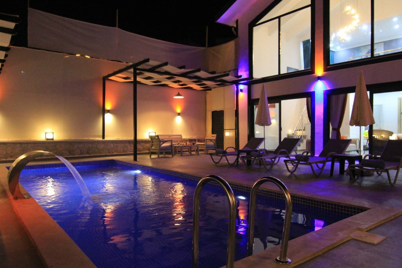 Kaş İslamlar'da Huzurlu Doğada, Özel Havuzlu, Modern Villa