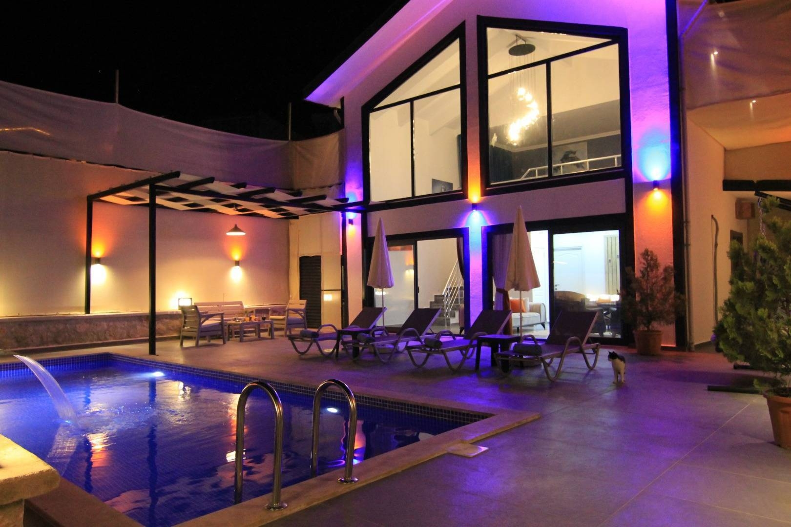 Kaş İslamlar'da Huzurlu Doğada, Özel Havuzlu, Modern Villa