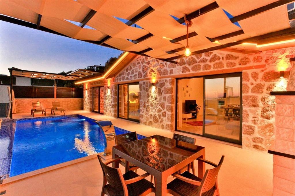 Kaş İslamlar'da Doğa İçerisinde, Özel Havuzlu, Jakuzili Villa