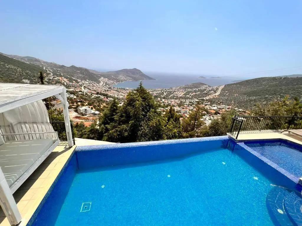 Kalkan Akbel'de Taş Mimarili, Sonsuzluk Havuzlu, Şık Villa-43644