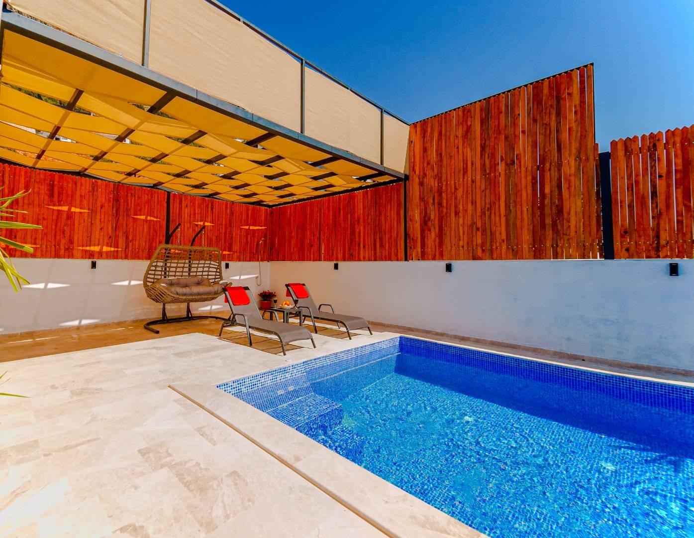 Kaş Bezirgan'da Balayı Çiftlerine Uygun, Özel Havuzlu, Şık Villa-43193