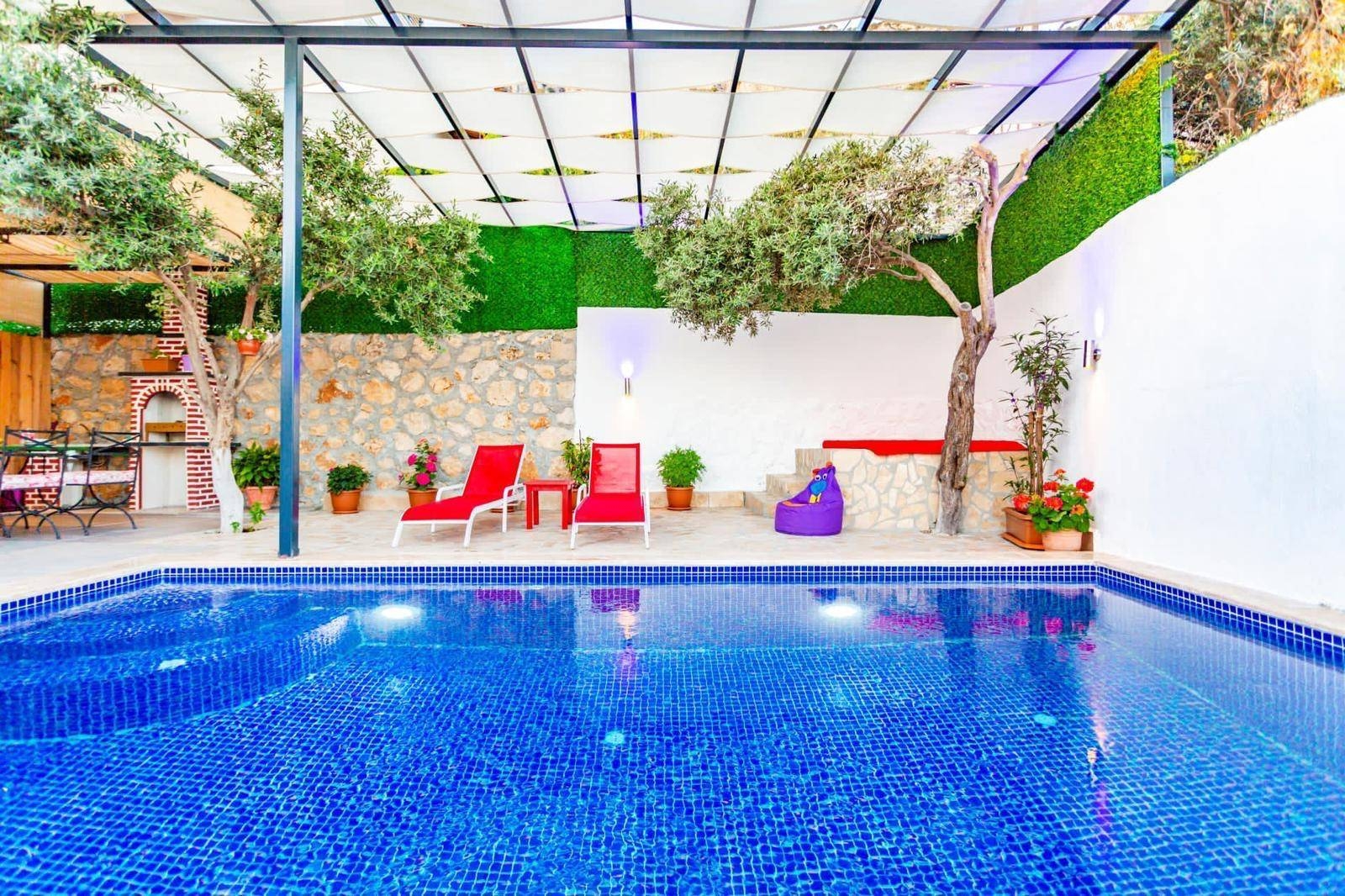 Kalkan Bezirgan'da Deniz Manzaralı, Özel Havuzlu, Balayı Villası