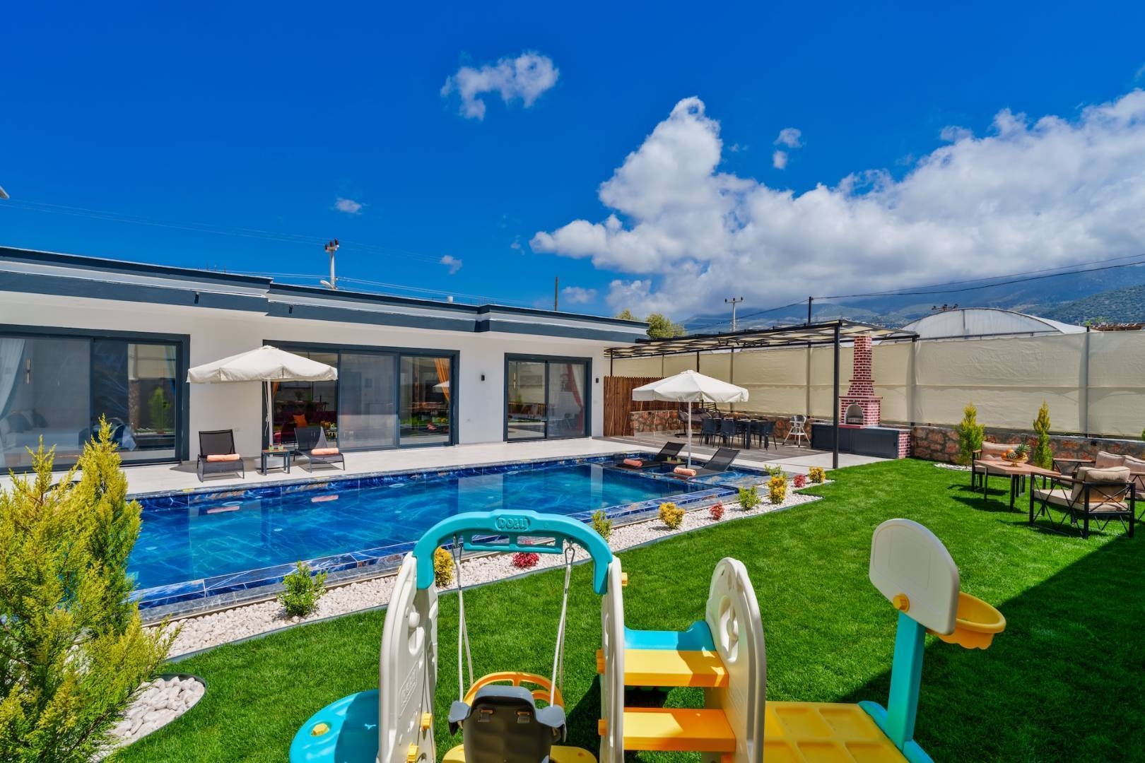 Kaş Çavdır'da Çekirdek Ailelere Uygun, Özel Havuzlu, Şık Villa