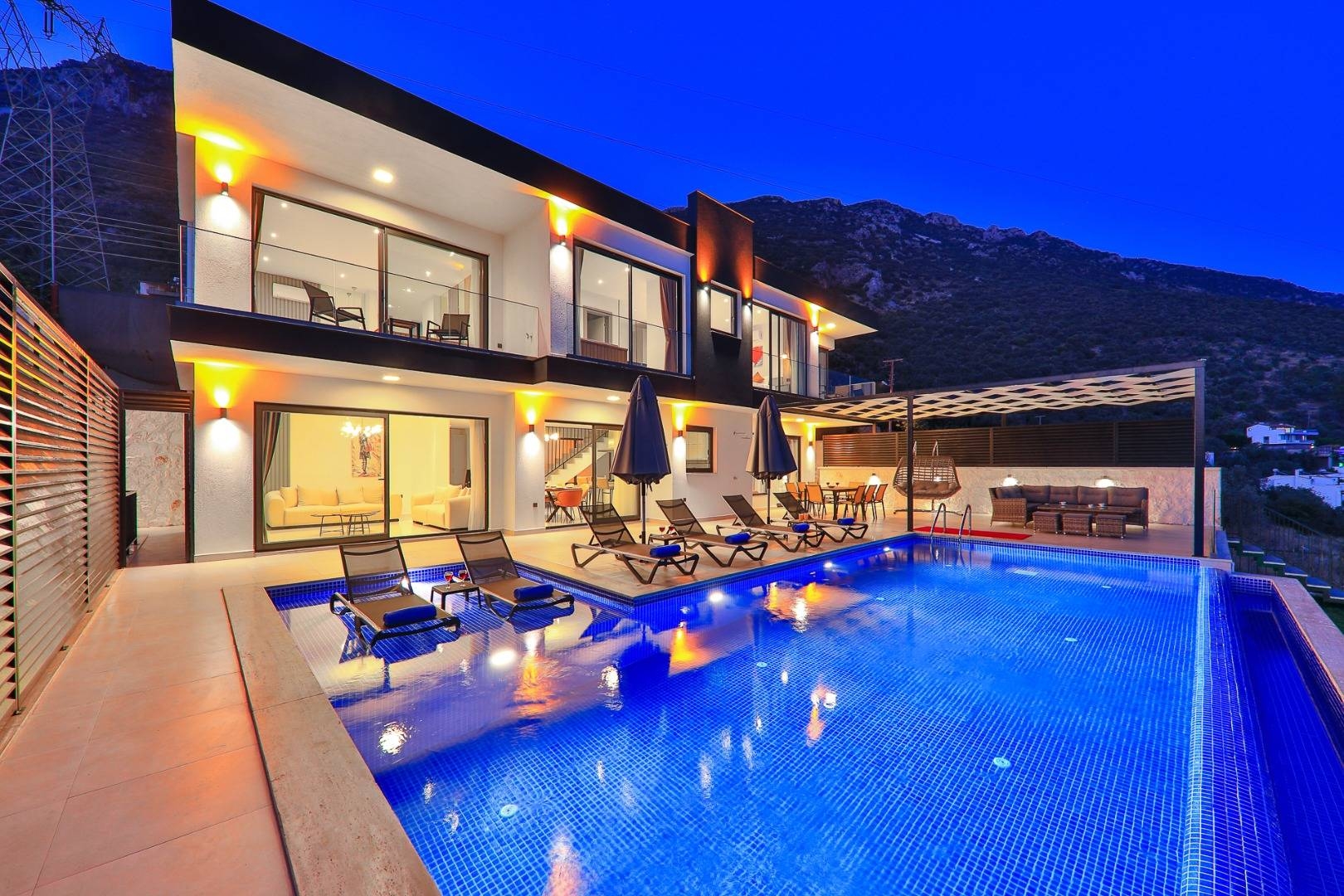 Kaş Kalkan'da Kalabalık Ailelere Uygun, Özel Havuzlu, Ferah Villa