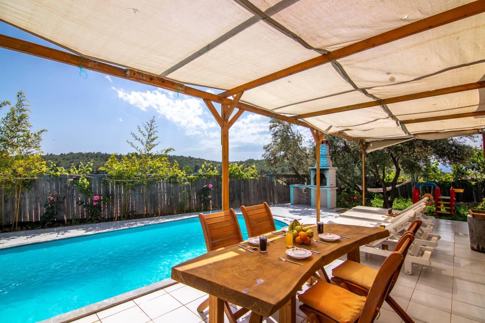 Kaş İslamlar'da Yeşillikler İçerisinde, Özel Havuzlu, Ahşap Villa-43226
