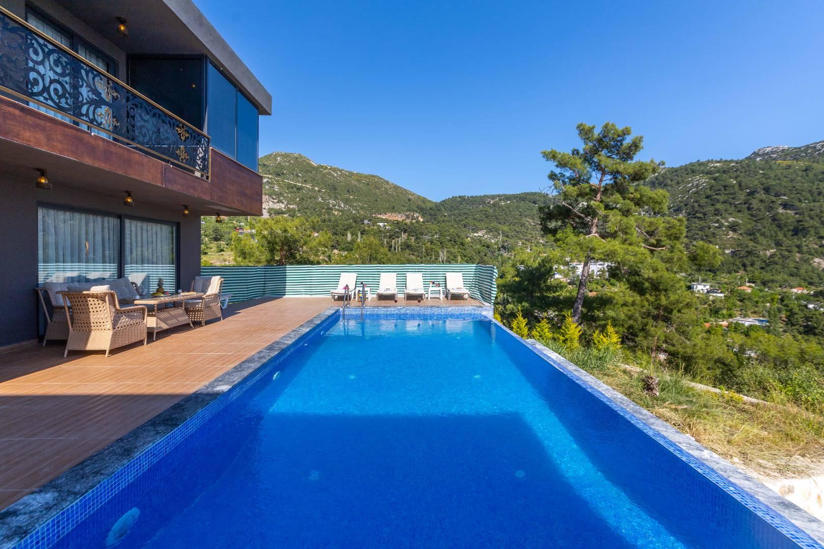 Kaş İslamlar'da Doğa Manzaralı, Özel Havuzlu, Jakuzili, Şık Villa-40026