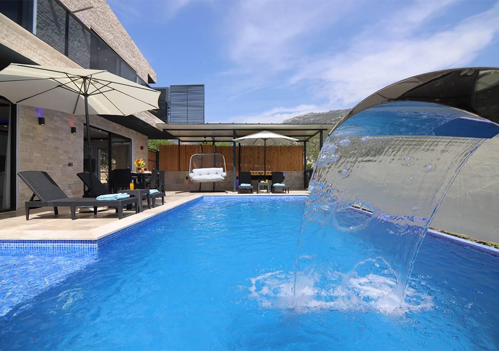 Kaş İslamlar'da Huzurlu Konumda, Özel Havuzlu, Kiralık Villa-42199