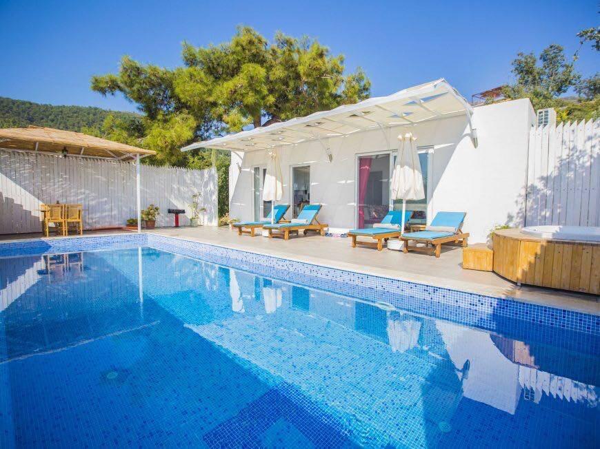 Kaş İslamlar'da Doğa İçerisinde, Özel Havuzlu, Jakuzili, Şık Villa-35139