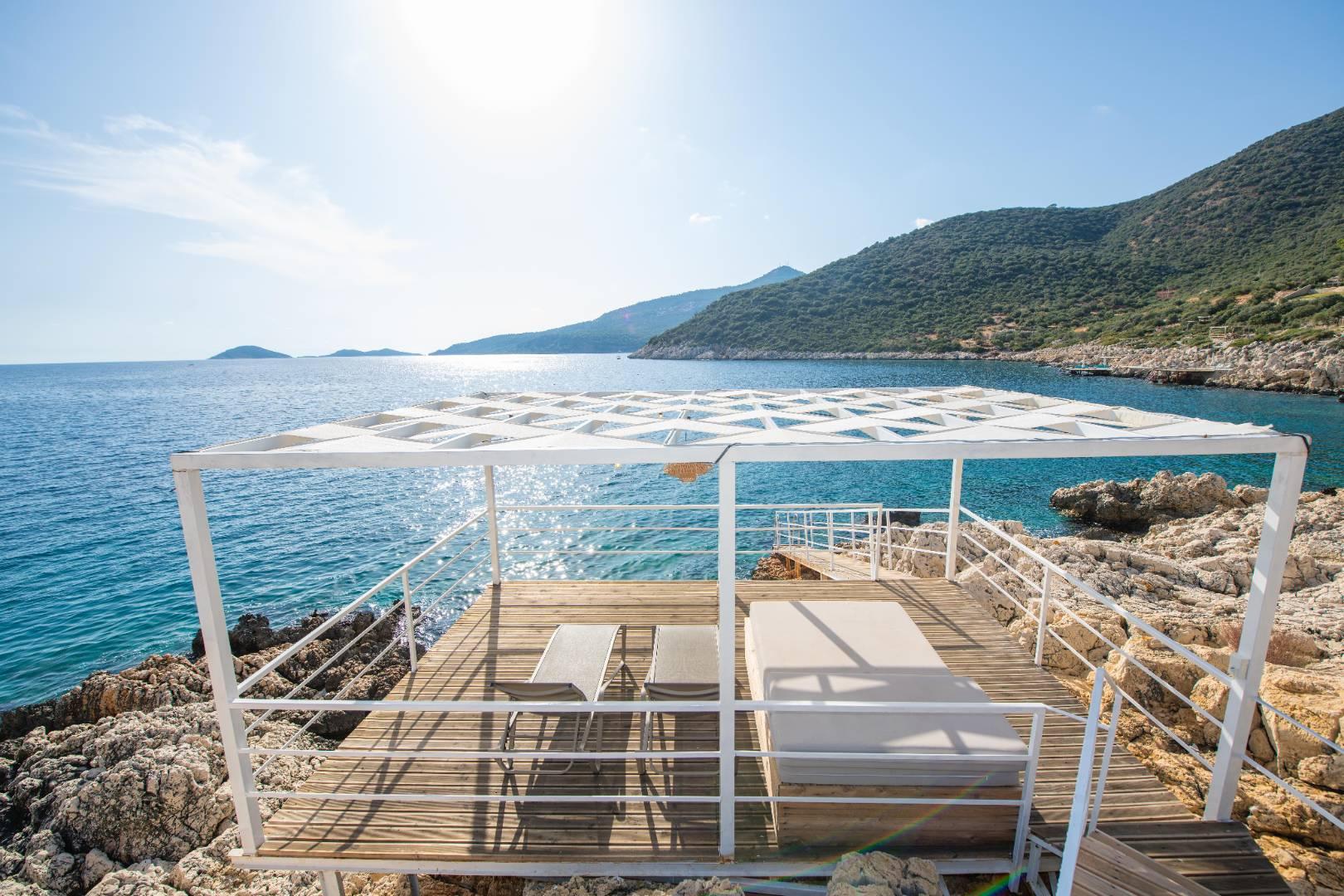 Kaş Kalkan'da Denize Sıfır, Özel Havuzlu, Bahçeli Şık Villa-34919