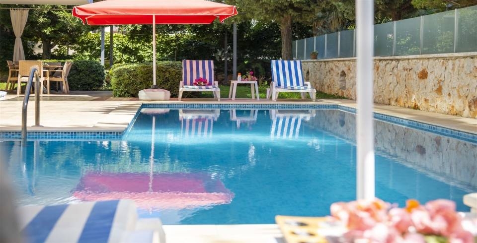 Kaş Kalkan'da Doğa Manzaralı, Özel Havuzlu, Bahçeli Villa