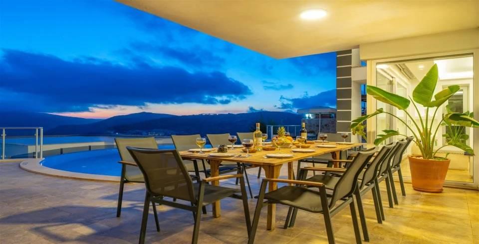 Kaş Kalkan'da Eşsiz Deniz Manzaralı, Özel Havuzlu, Merkezi Villa-11715