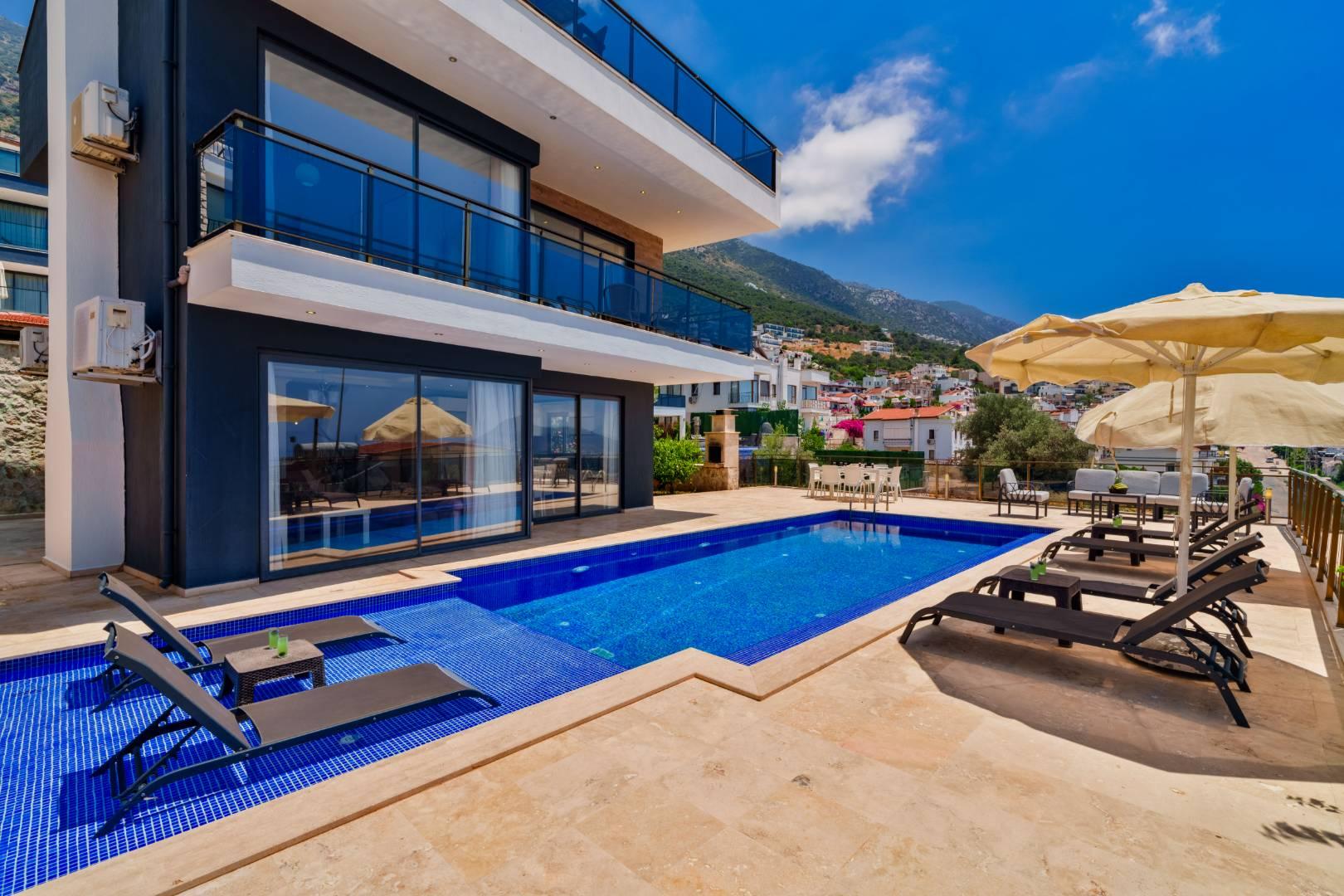 Kaş Kalkan'da Göz Alıcı Deniz Manzaralı, Özel Havuzlu, Lüks Villa-31308