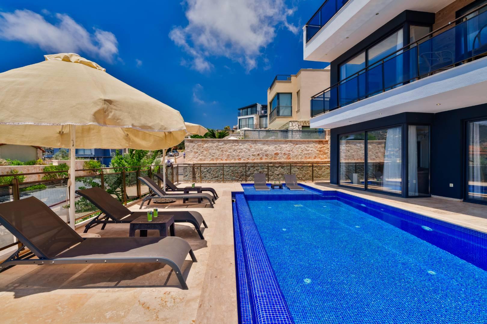 Kaş Kalkan'da Göz Alıcı Deniz Manzaralı, Özel Havuzlu, Lüks Villa-31308