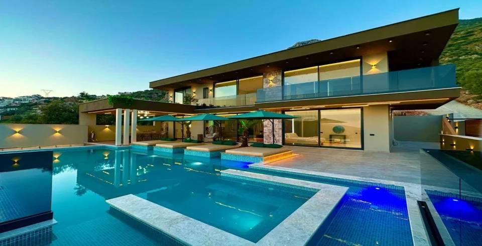 Kaş Bezirgan'da Deniz Manzaralı, Jakuzili, Saunalı, 9 Kişilik Villa-40484