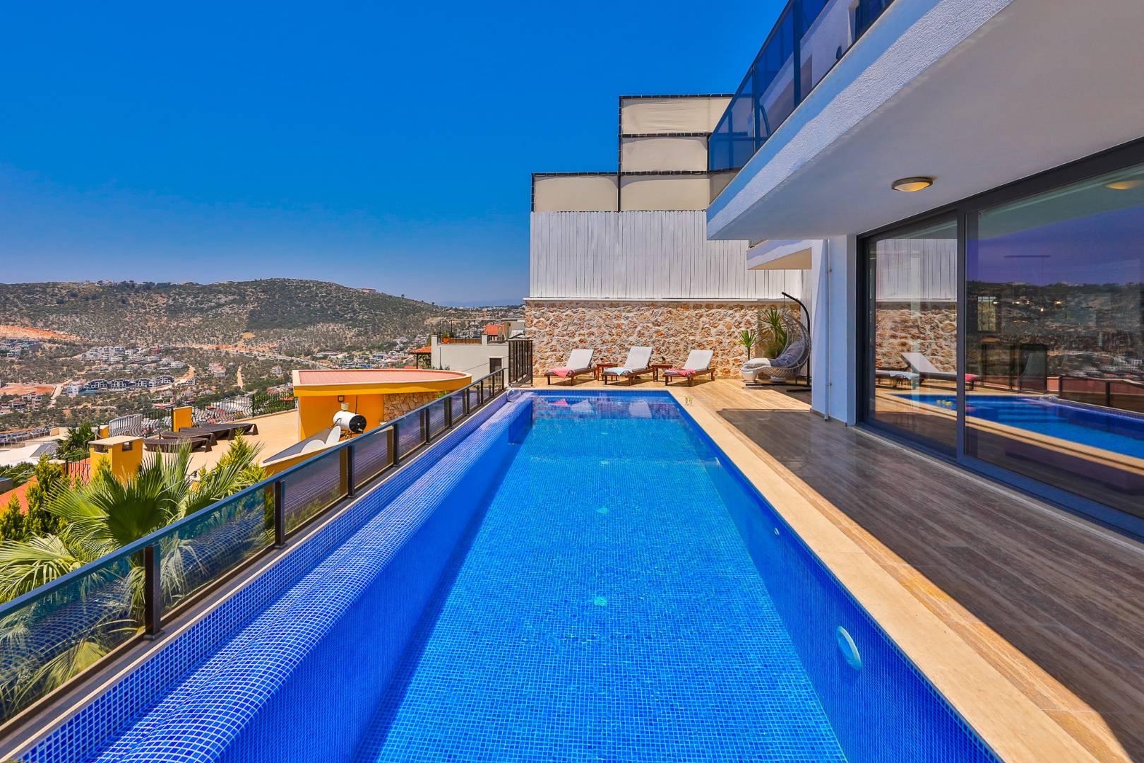 Kaş Kalkan'da Muhteşem Deniz Manzaralı, Özel Havuzlu, Lüks Villa-41051
