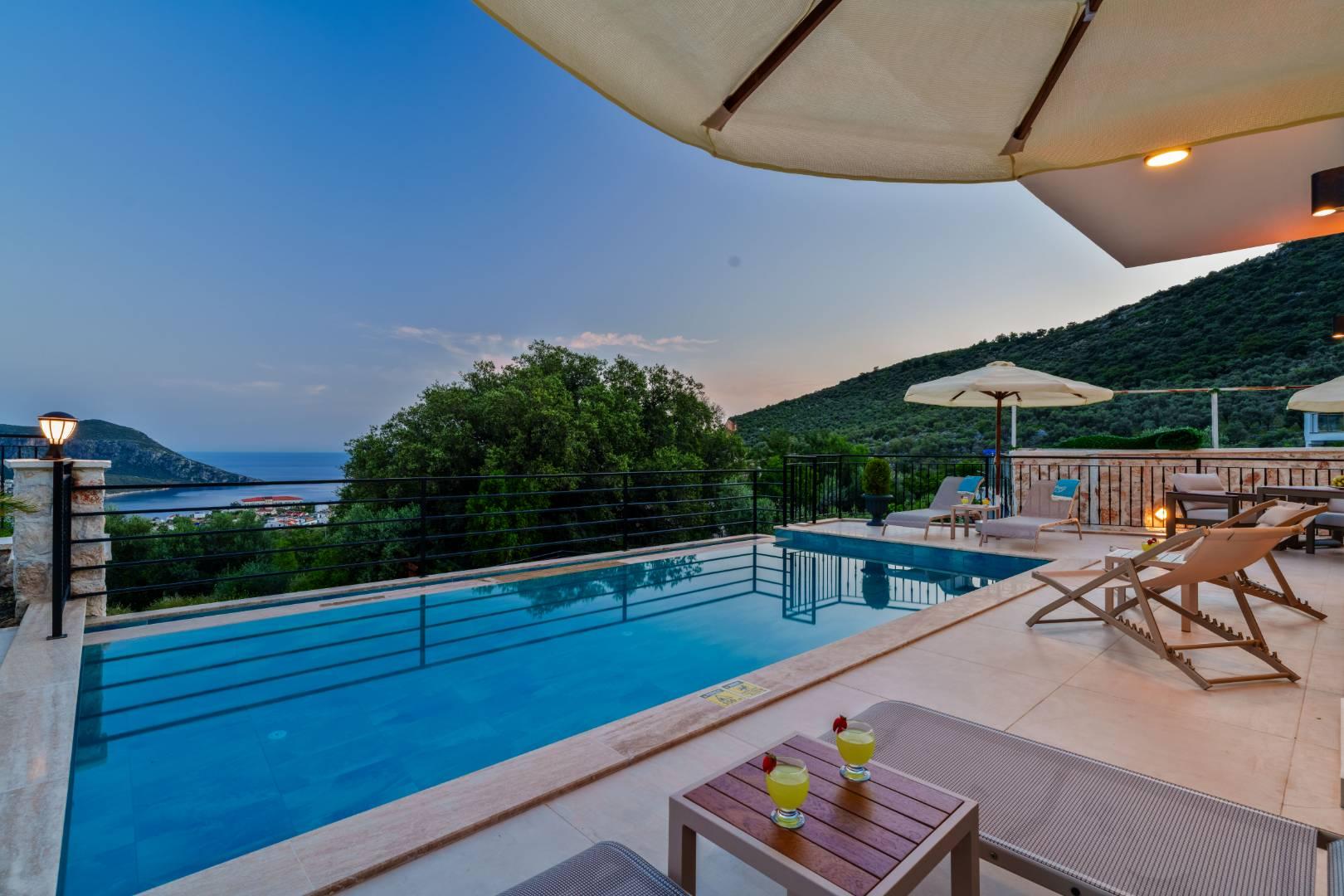 Kalkan Kızıltaş'ta Deniz Manzaralı, Özel Havuzlu, Jakuzili Villa -42383