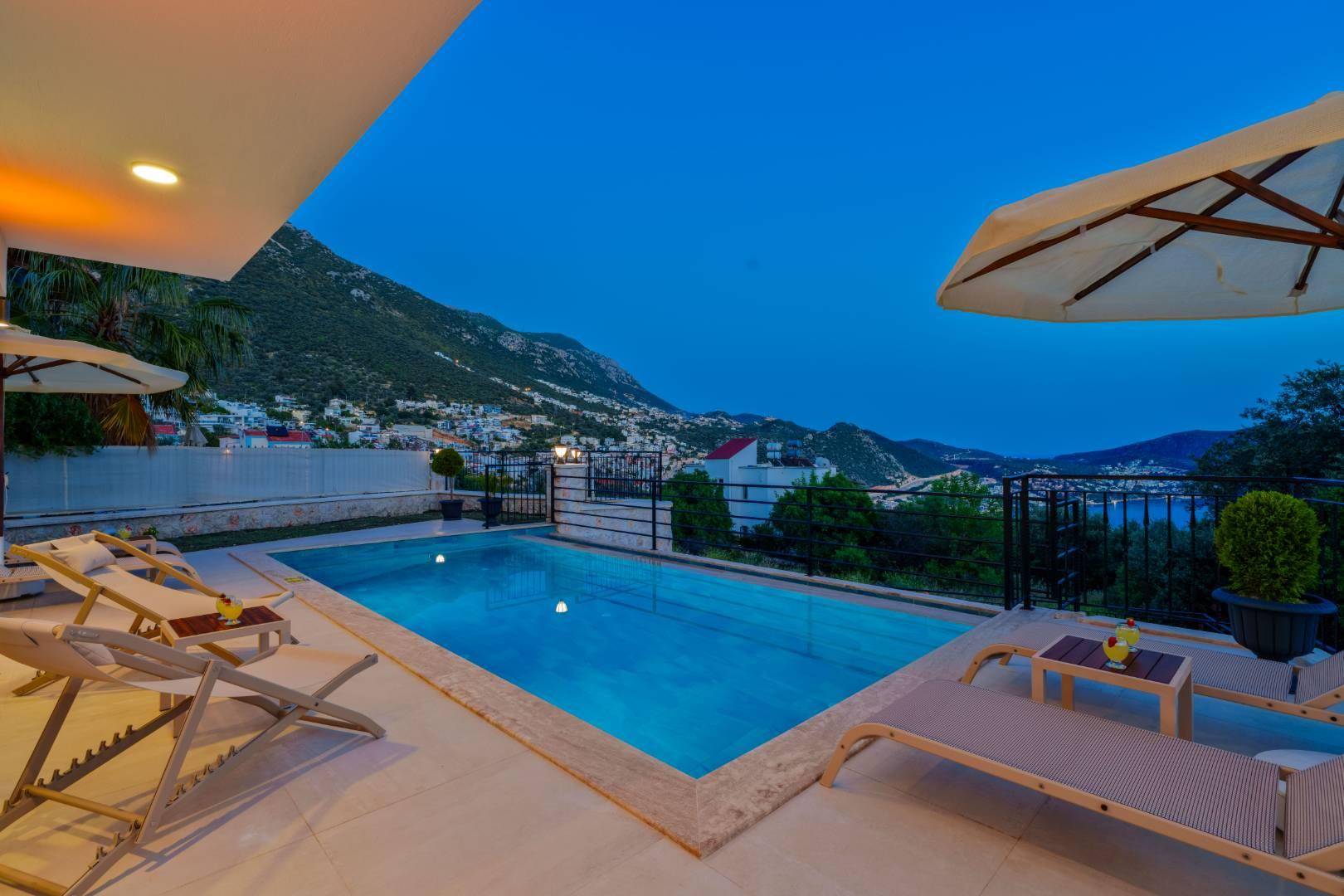 Kalkan Kızıltaş'ta Deniz Manzaralı, Özel Havuzlu, Jakuzili Villa -42383
