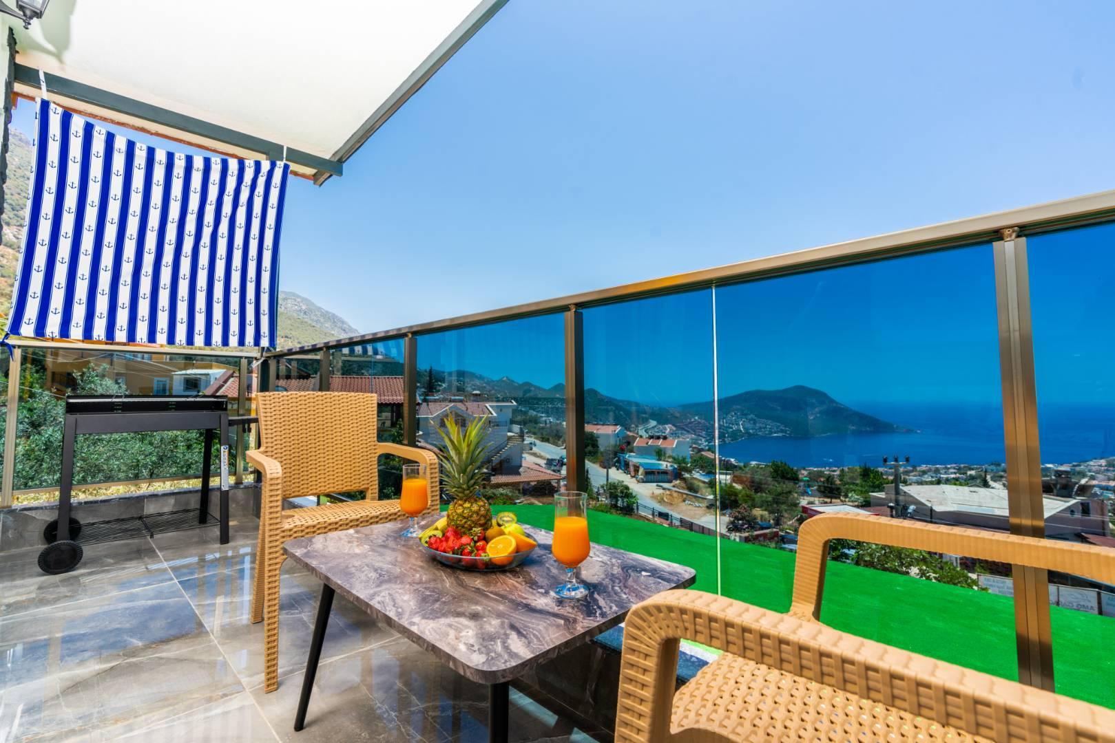 Kalkan Kördere'de Balayı Çiftlerine Uygun, Modern Tasarımlı, Şık Suit-41616