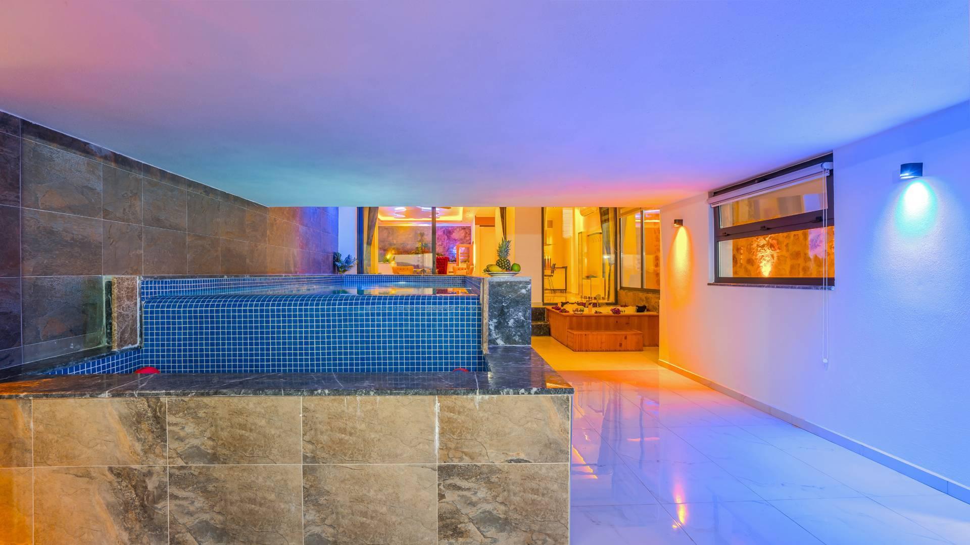 Kaş Kalkan'da Balayı Çiftlerine Uygun, Kapalı Havuzlu, 1+1 Villa-36134