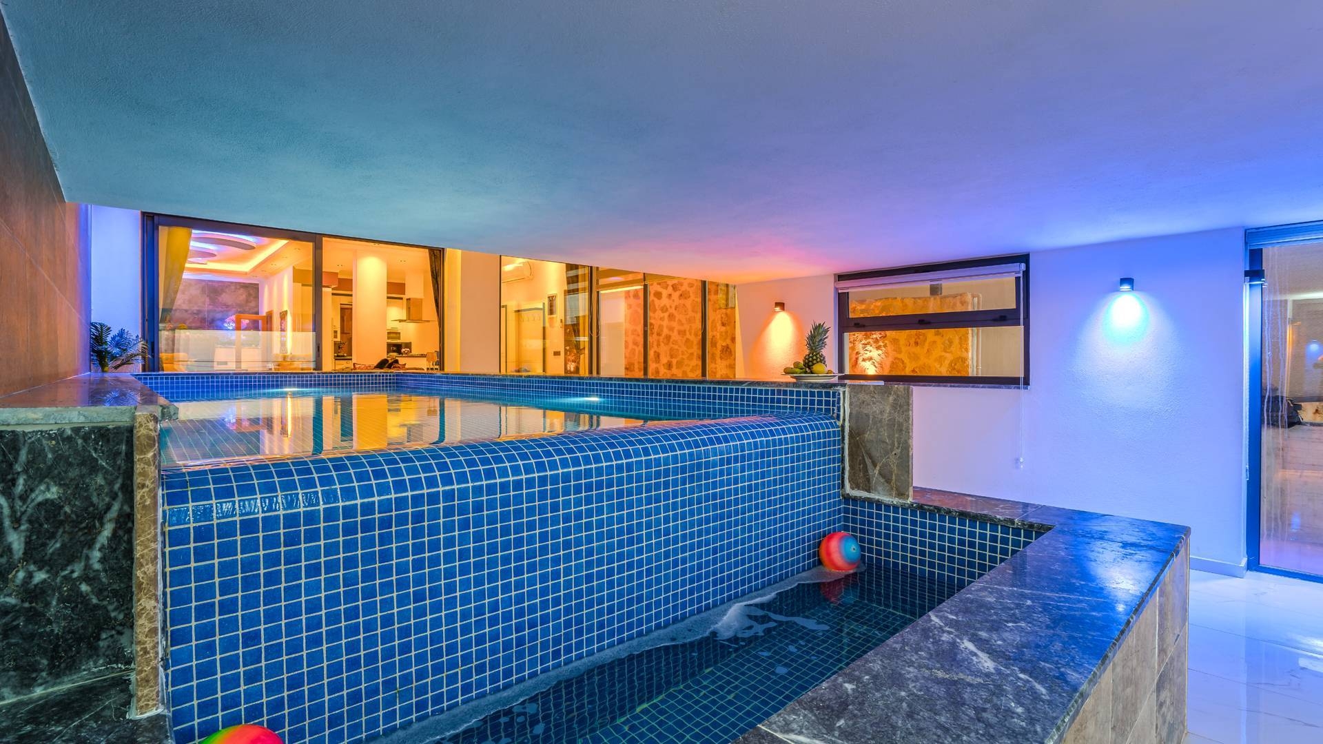 Kaş Kalkan'da Balayı Çiftlerine Uygun, Kapalı Havuzlu, 1+1 Villa