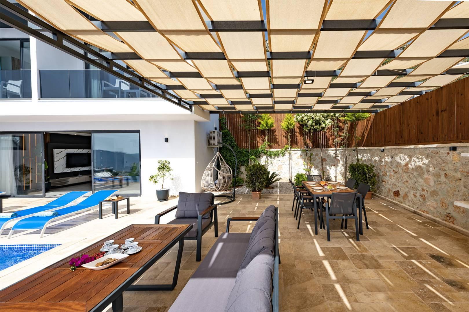 Kaş Bezirgan'da Deniz Manzaralı, Özel Havuzlu, Lüks Villa-34781