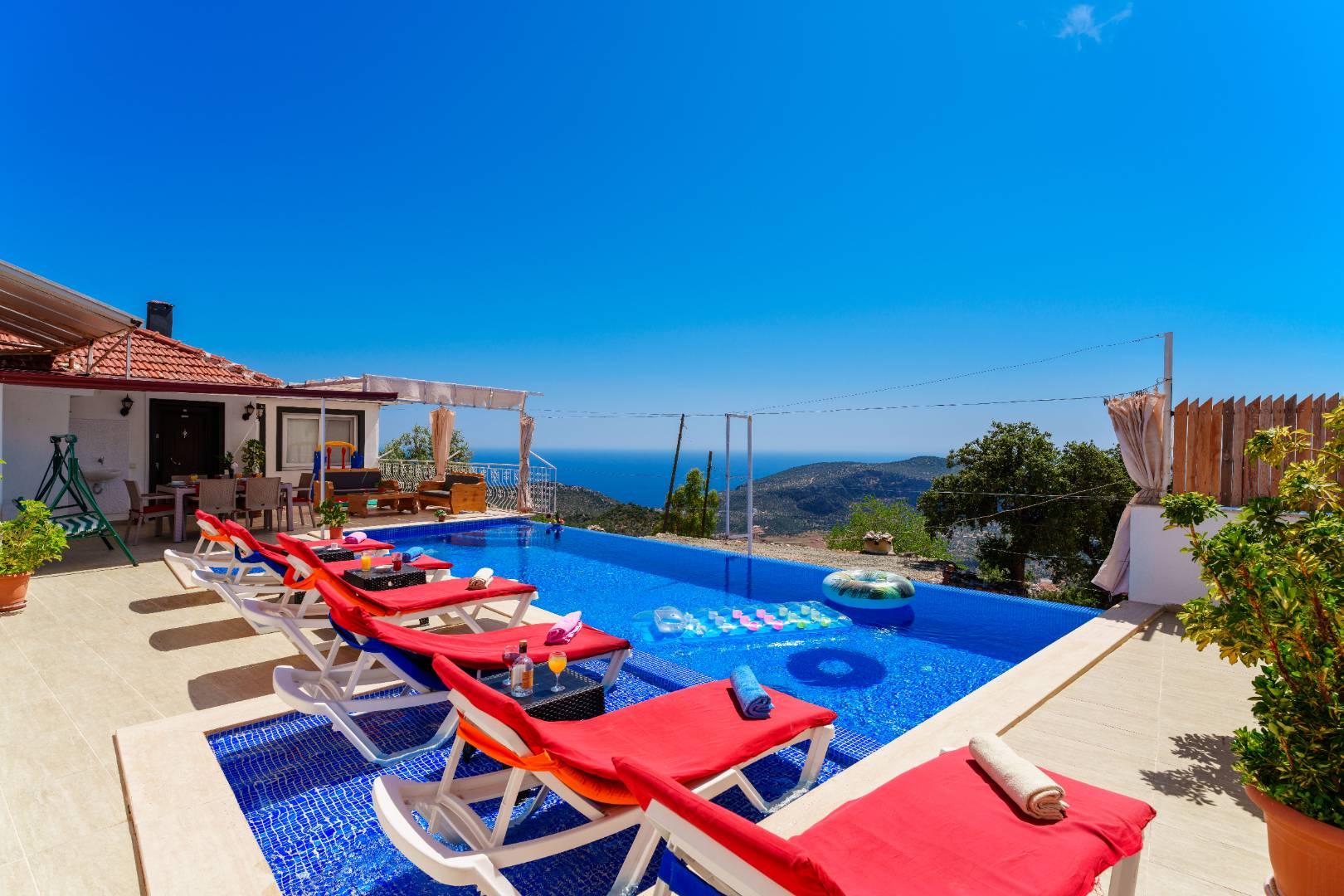 Kaş Bezirgan'da Deniz Manzaralı, Özel Havuzlu, Konforlu Villa -38874