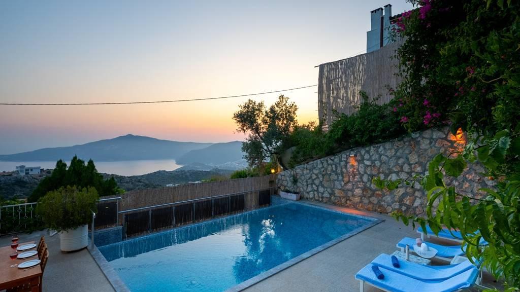 Kaş Bezirgan'da Doğa ve Deniz Manzaralı, Özel Havuzlu, Kiralık Villa-12922