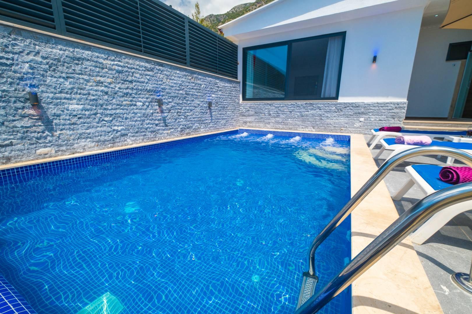 Kalkan Kördere'de Geniş Ailelere Uygun, Özel Havuzlu, Olanaklı Villa-41190