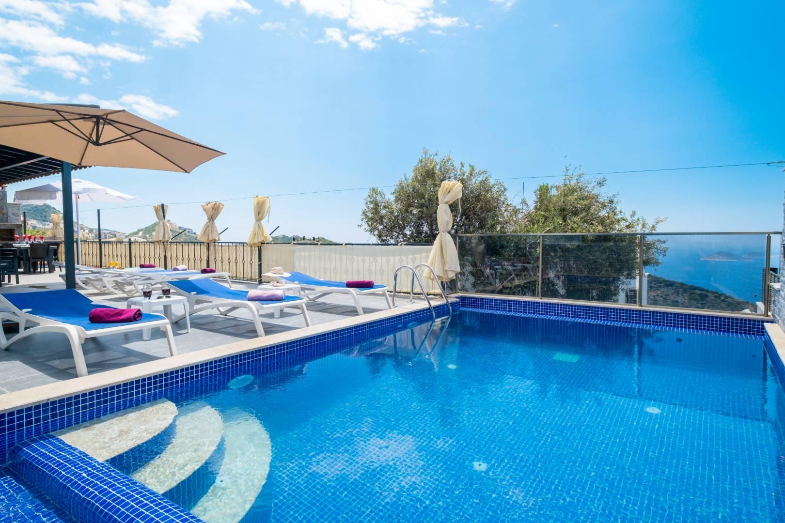 Kalkan Kördere'de Geniş Ailelere Uygun, Özel Havuzlu, Olanaklı Villa-41190