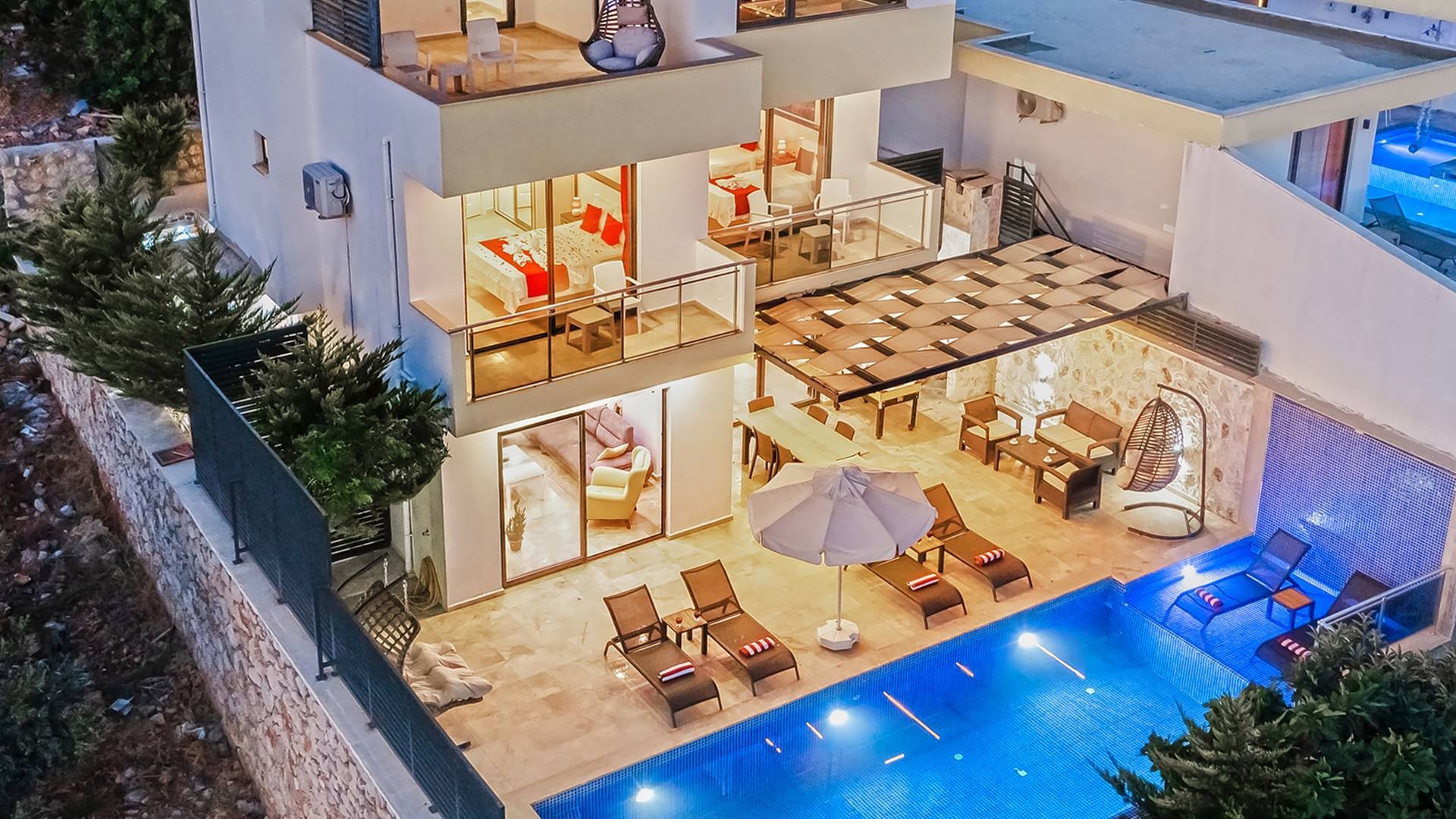 Kaş Bezirgan'da Doğa Manzaralı, Özel Havuzlu, Lüks Villa