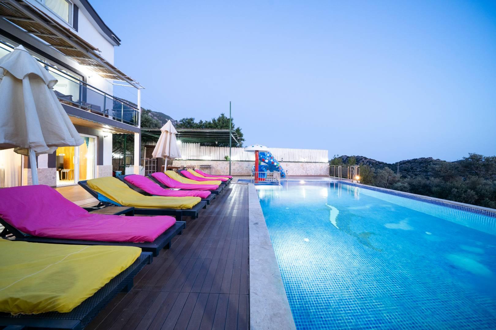Kalkan Kördere'de Panoramik Deniz Manzaralı, Özel Havuzlu, 7+1 Villa-43674
