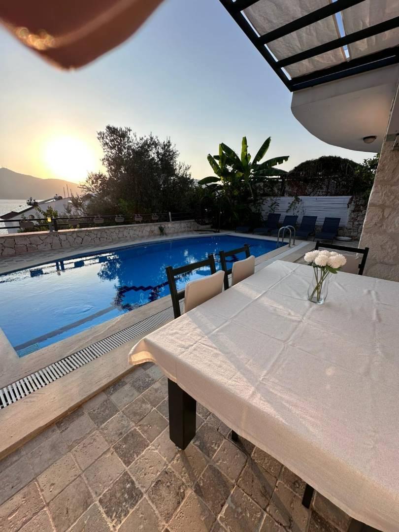Kaş Kalkan'da Muhteşem Deniz Manzaralı, Özel Havuzlu, Şık Villa-43423