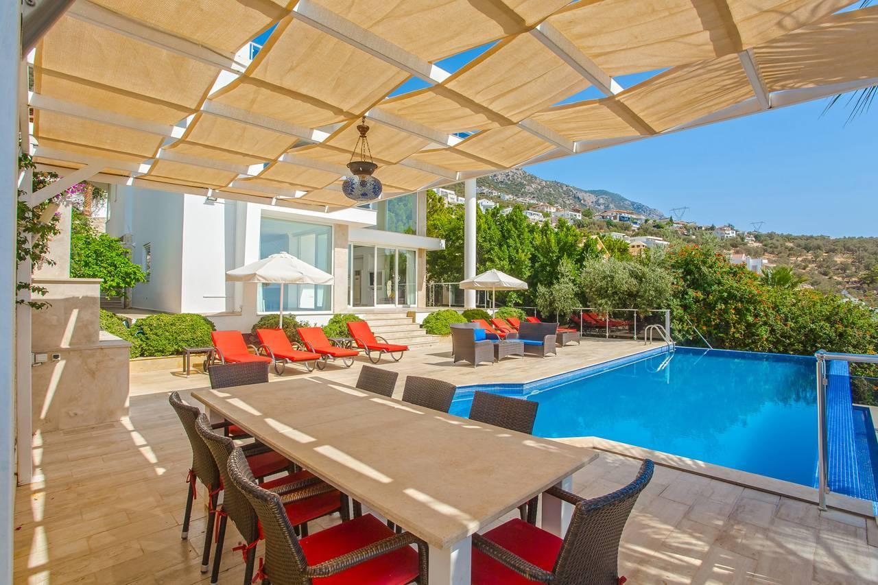 Kalkan'da Büyüleyici Deniz Manzaralı, Özel Havuzlu, Spor Salonlu Villa-41209