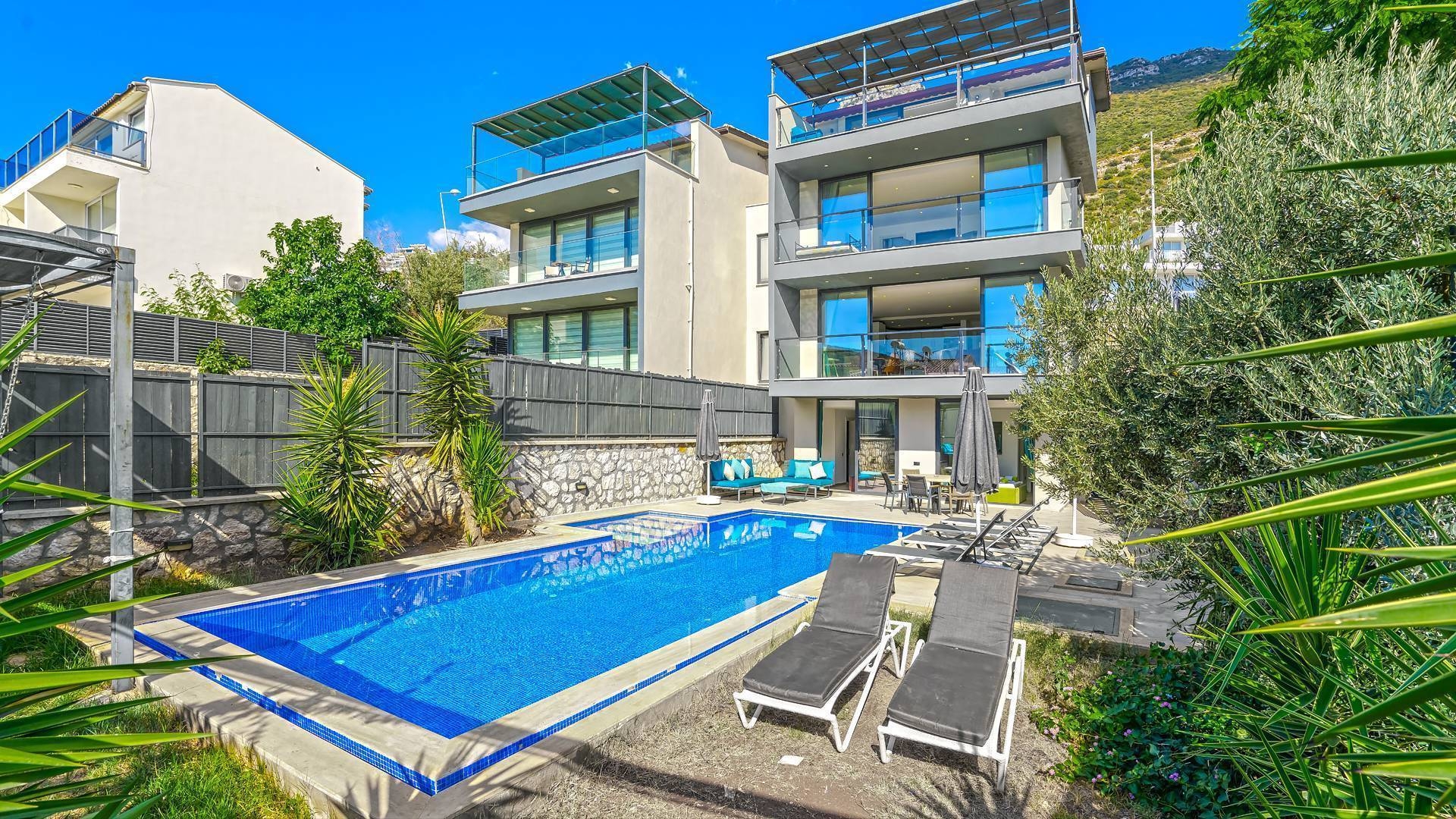 Kaş Kalkan'da Erişilebilir Konumda, Özel Havuzlu, Ferah Villa