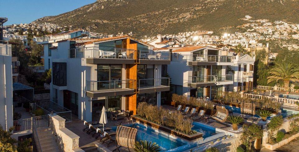 Kaş Kalkan Merkez'de Denize Yakın, Özel Havuzlu, 8 Kişilik Villa