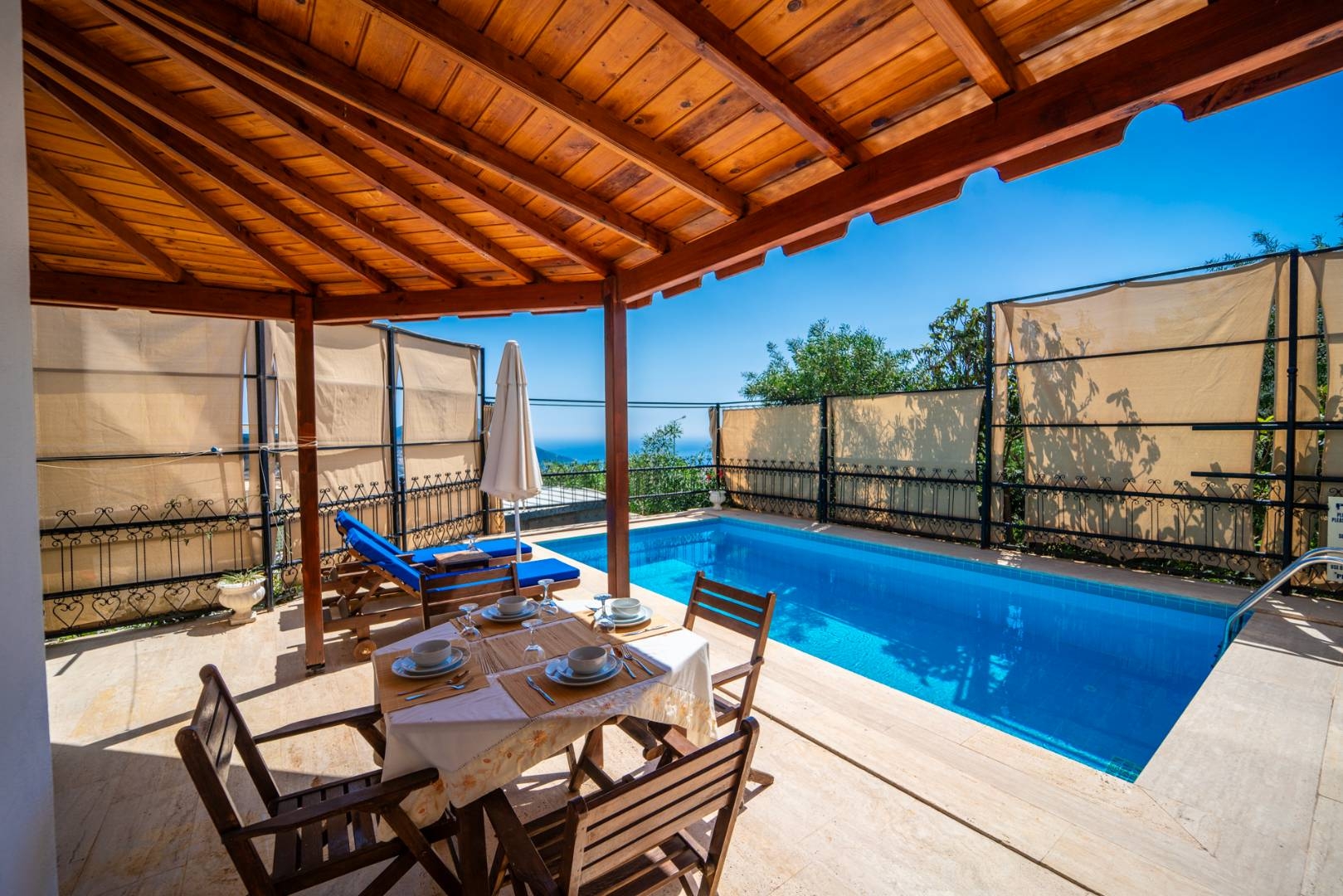 Kaş Kalkan'da Doğayla Baş Başa, Özel Havuzlu, Modern Villa