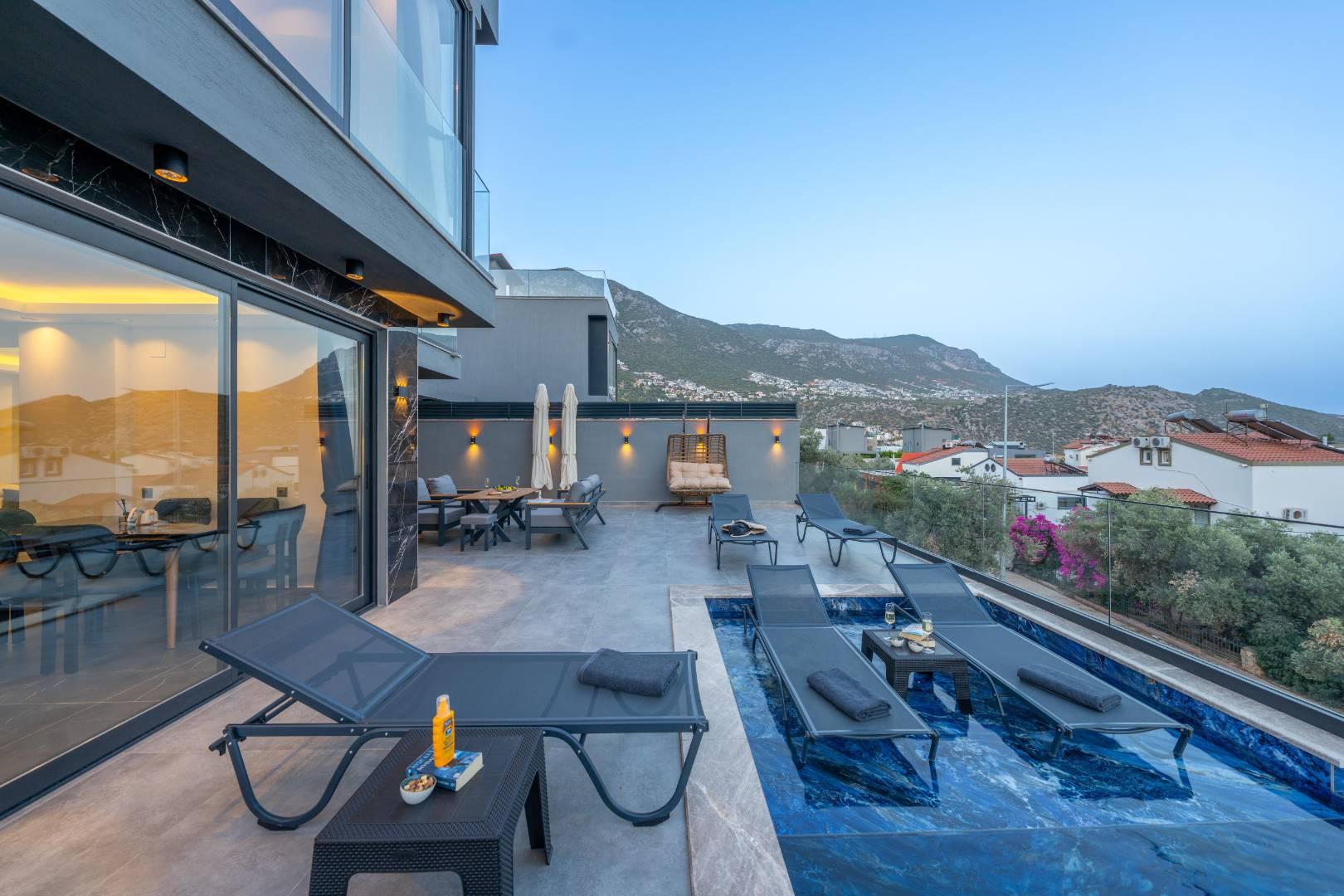 Kaş Kalkan'da Kalabalık Ailelere Uygun, Özel Havuzlu, Şık Villa-40649