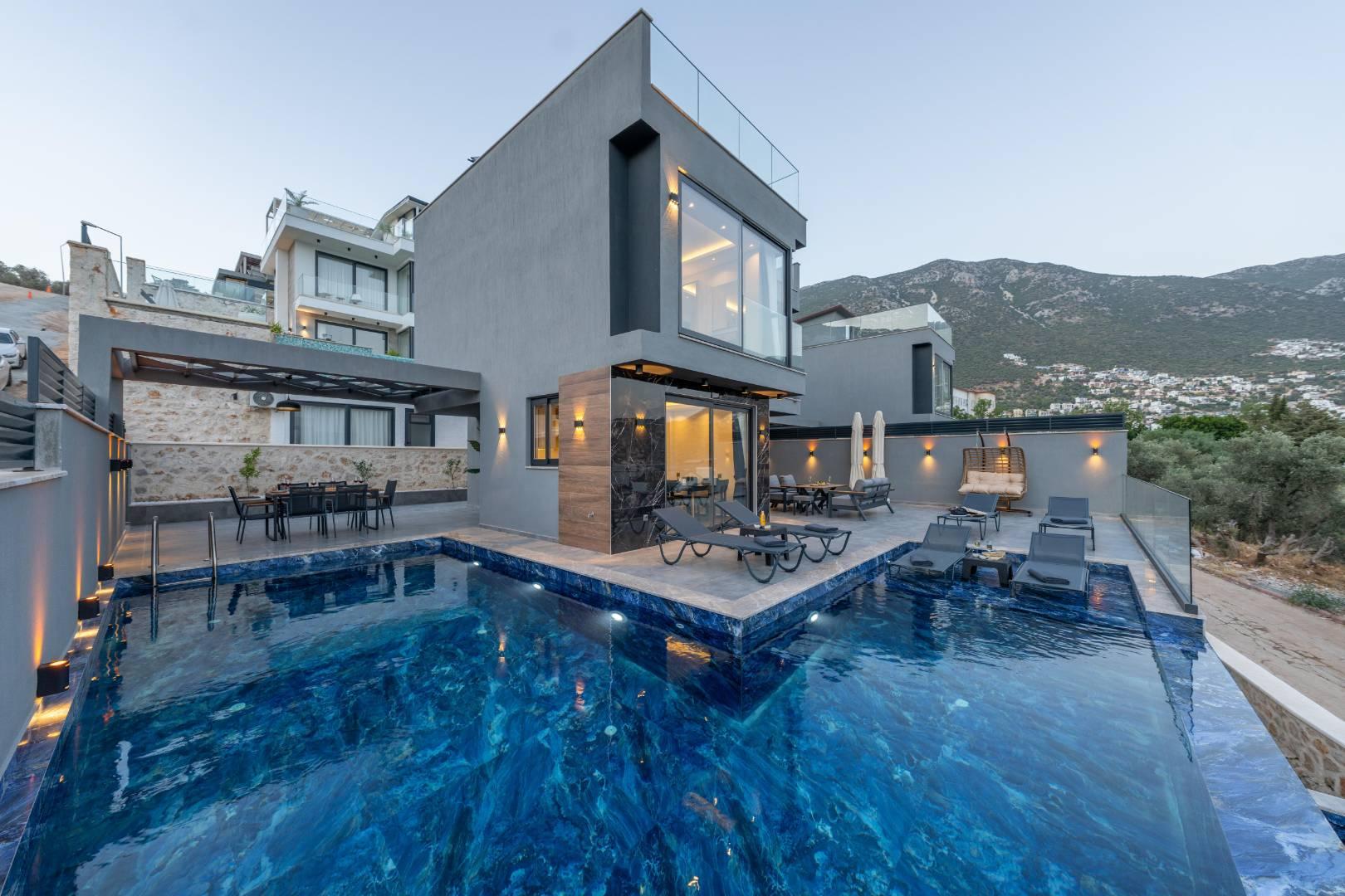 Kaş Kalkan'da Kalabalık Ailelere Uygun, Özel Havuzlu, Şık Villa-40649