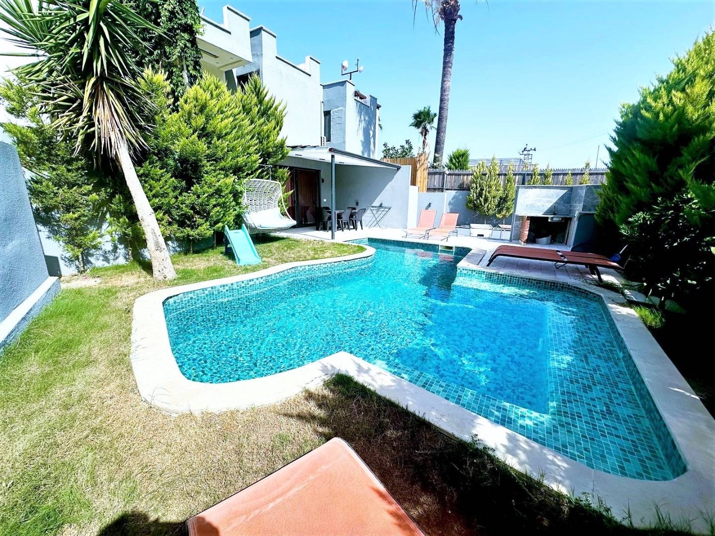 Kalkan Patara'da Şık Tasarımlı, Özel Havuzlu, Jakuzili, Saunalı Villa