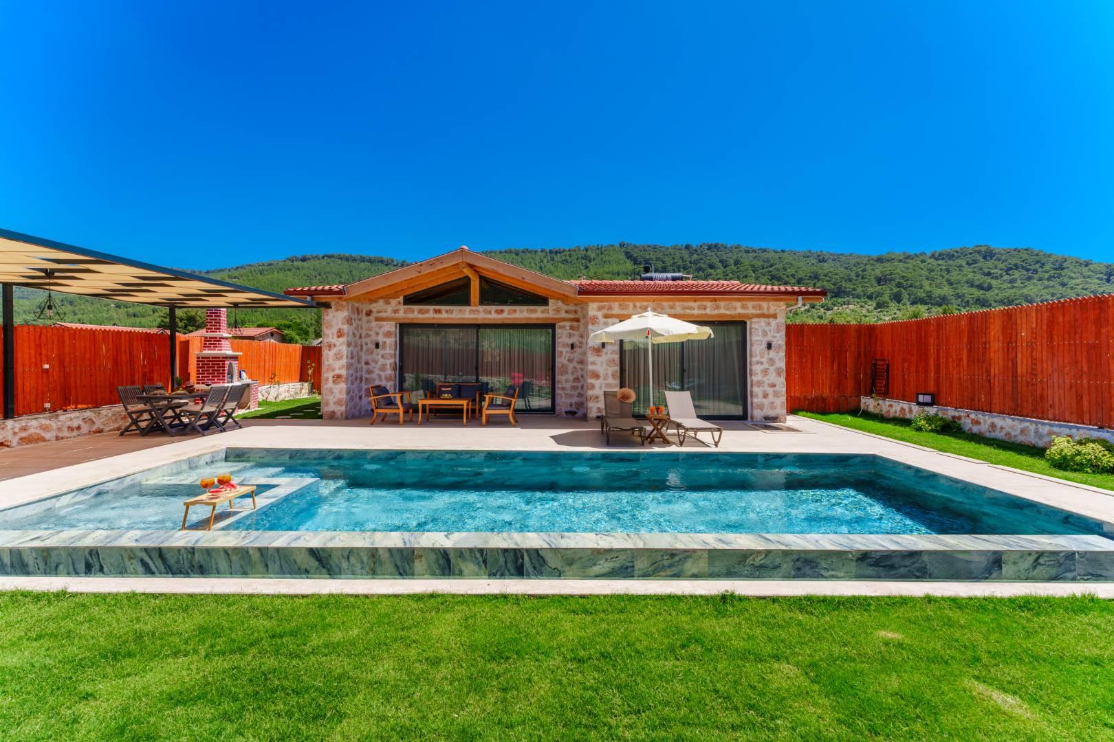 Kaş Sarıbelen'de Muhteşem Doğada, Özel Havuzlu, Balayı Villası-43604